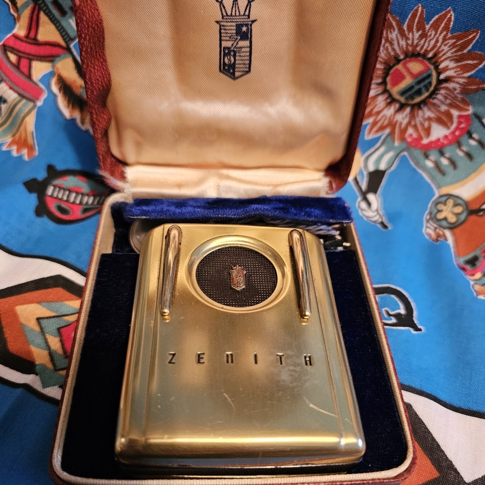 Zenith Vintage Hearing Aid with Earpiece And Case 1950's
